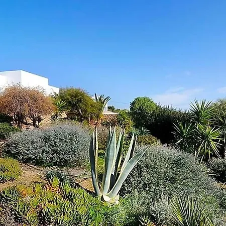 Villa Sleeps 12 Pool *