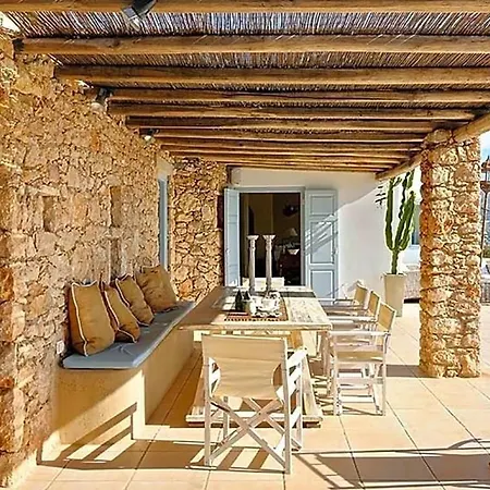 Sleeps 12 Pool Villa *
